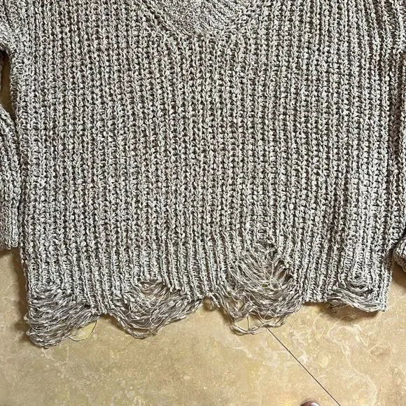 💕Beautiful sweater💕 - Picture 5 of 6